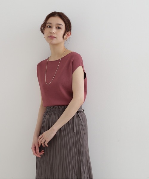 NATURAL BEAUTY BASIC(ナチュラルビューティーベーシック)の「総針ボートネックニット(ニット/セーター・レディース・ブラック/ベージュ/ピンク/オレンジ・MEDIUM)」の9枚目の写真