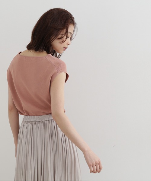 NATURAL BEAUTY BASIC(ナチュラルビューティーベーシック)の「総針ボートネックニット(ニット/セーター・レディース・ブラック/ベージュ/ピンク/オレンジ・MEDIUM)」の16枚目の写真