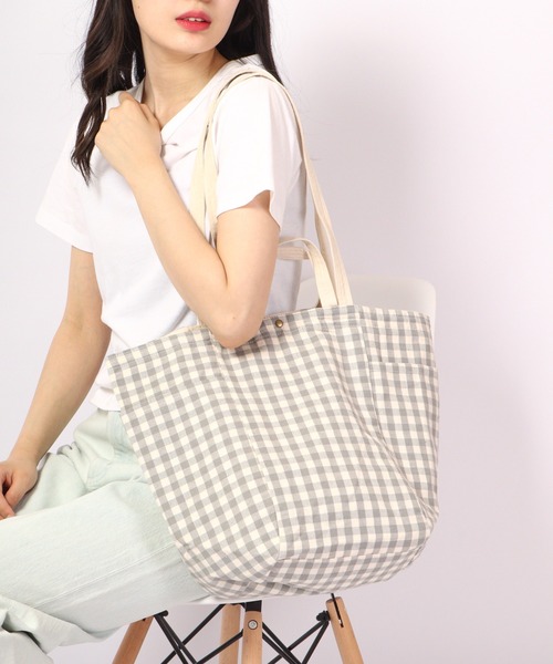 FUNALIVE(ファンアライブ)の「naturalistic レトロドット&チェック インド キャンバストート(トートバッグ・レディース・ブラック×グレー/ホワイト×ブラック/ブラック×ホワイト/ホワイト×グレー/ブルー/グリーン/パープル/ブルー系その他/ブラック/マスタード/ブラウン/ネイビー/コーラル・FREE)」の3枚目の写真