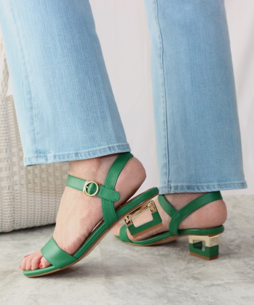 Fin（フィン）の「スクエアトゥデザインヒールストラップサンダル【低反発スポンジ入り】（サンダル・レディース・アイボリー/グリーン/ブラック/シルバー/ベージュ・22.5cm/24.5cm/23.5cm/24cm/23cm/25cm）」の20枚目の写真