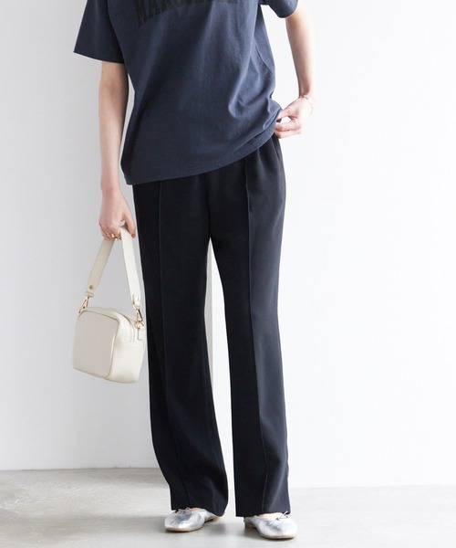 SLOBE IENA（スローブイエナ）の「《追加3》ピンタックセミフレアパンツ（その他パンツ・レディース・ネイビー/ブラック・34/36/38）」の11枚目の写真