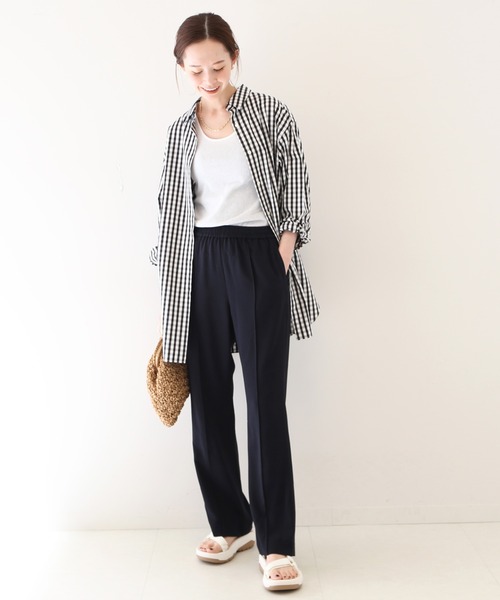 SLOBE IENA（スローブイエナ）の「《追加3》ピンタックセミフレアパンツ（その他パンツ・レディース・ネイビー/ブラック・34/36/38）」の18枚目の写真