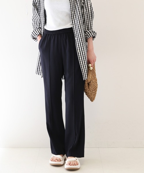 SLOBE IENA（スローブイエナ）の「《追加3》ピンタックセミフレアパンツ（その他パンツ・レディース・ネイビー/ブラック・34/36/38）」の13枚目の写真