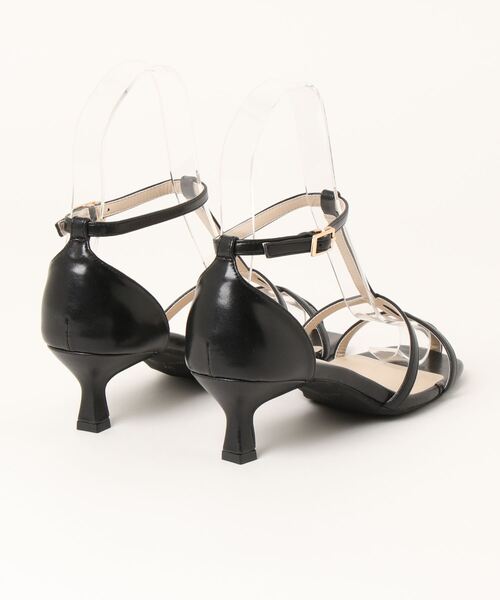 Te chichi（テチチ）の「Tストラップサンダル（サンダル・レディース・オフホワイト/ブラウン/ブラック・37/38）」の4枚目の写真