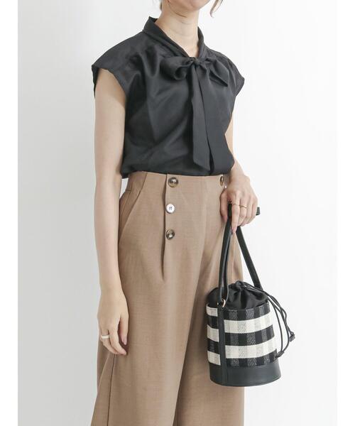 Te chichi TERRASSE（テチチテラス）の「ボウタイブラウス（シャツ/ブラウス・レディース・ブラック/オフホワイト/カーキ・ﾌﾘ-）」の16枚目の写真