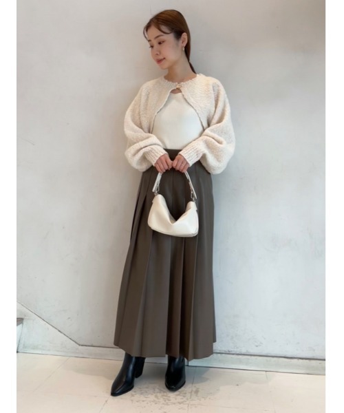 SNIDEL(スナイデル)の「レザープリーツスカート(スカート・レディース・オリーブ/アイボリー/バーガンディー・1/0)」の21枚目の写真