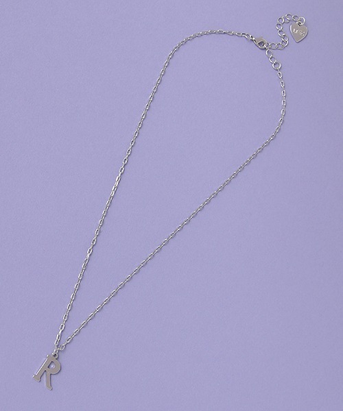 LOVETOXIC（ラブトキシック）の「イニシャルネックレス（ネックレス・キッズ・ラベンダー/ブラウン/オレンジ/サックスブルー/エメラルド/ブラック・FREE）」の6枚目の写真