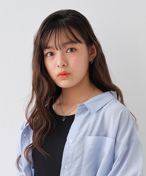 LOVETOXIC（ラブトキシック）の「イニシャルネックレス（ネックレス・キッズ・ラベンダー/ブラウン/オレンジ/サックスブルー/エメラルド/ブラック・FREE）」の8枚目の写真