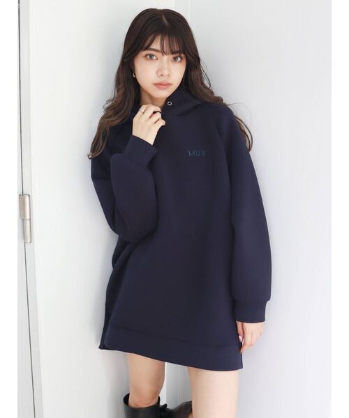 MURUA(ムルーア)の「ロゴチュニックパーカー(パーカー・レディース・アイボリー/ブラック/ネイビー・FREE)」の12枚目の写真