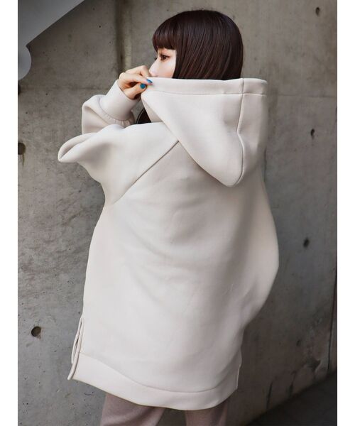 MURUA(ムルーア)の「ロゴチュニックパーカー(パーカー・レディース・アイボリー/ブラック/ネイビー・FREE)」の9枚目の写真