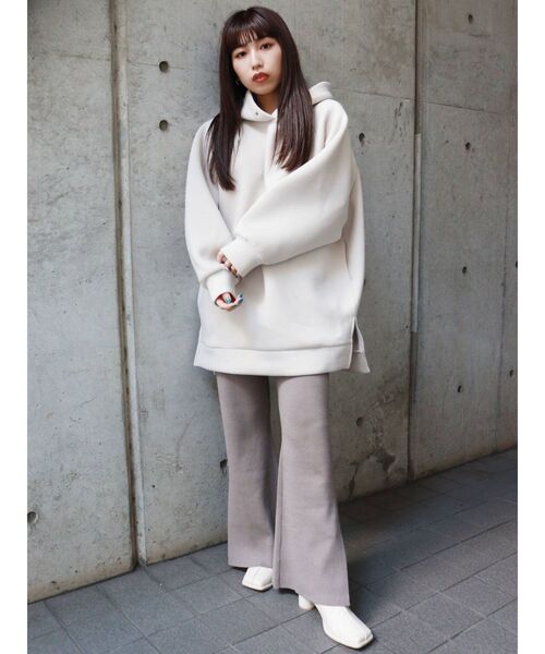 MURUA(ムルーア)の「ロゴチュニックパーカー(パーカー・レディース・アイボリー/ブラック/ネイビー・FREE)」の21枚目の写真