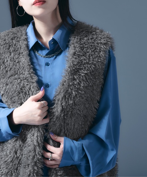 Ellno Loset（エルノロゼット）の「プードルファーベスト（ベスト