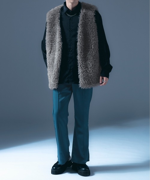 Ellno Loset（エルノロゼット）の「プードルファーベスト（ベスト・メンズ・ブラック/グレー/アイボリー・MEDIUM/LARGE）」の16枚目の写真