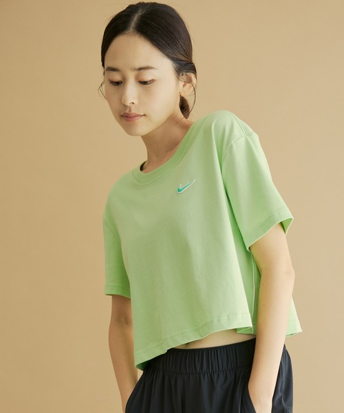 NIKE（ナイキ）の「【NIKE】ナイキ スポーツウェア ショートスリーブ クロップ トップ ウィメンズ（Tシャツ/カットソー・レディース・ホワイト系その他7/レッド/ミント・L/M/S）」の7枚目の写真