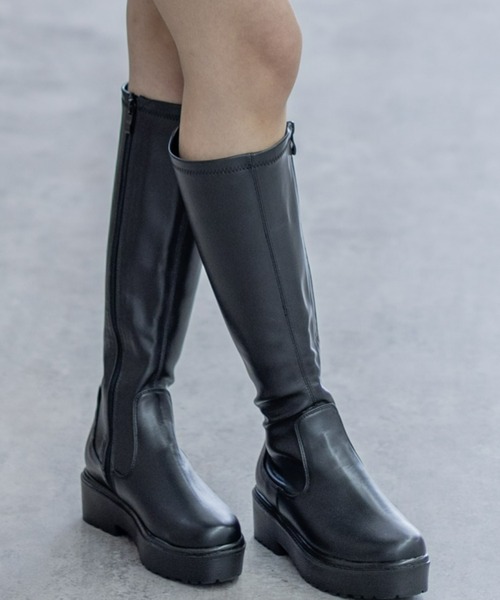 clear（クリア）の「タンクソールロングブーツ ≪2022AW新作≫（その他シューズ・レディース・アイボリー/ブラック・M/L）」の2枚目の写真