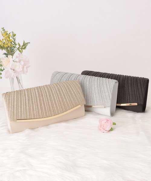 Lace Ladies(レースレディース)の「ラメプリーツ2wayクラッチバッグ(クラッチバッグ・レディース・ブラック/シルバー/ベージュ・FREE)」の4枚目の写真