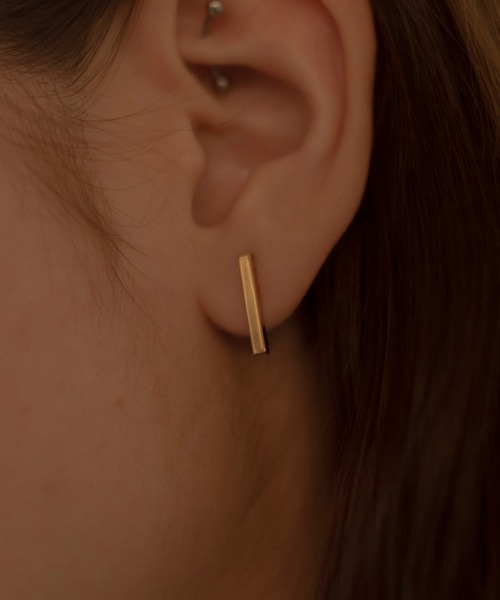 novice（ノーヴィス）の「【novice】Stick Pierce［Stainless］（ピアス（両耳用）・レディース・シルバー/ゴールド・FREE）」の2枚目の写真