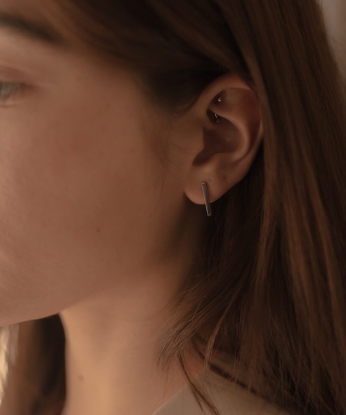 novice（ノーヴィス）の「【novice】Stick Pierce［Stainless］（ピアス（両耳用）・レディース・シルバー/ゴールド・FREE）」の5枚目の写真