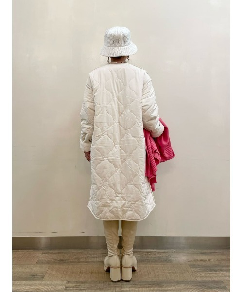 HONEYSUCKLE ROSE（ハニーサックルローズ）の「【HONEYSUCKLE ROSE】リバーシブルボアコート（ダウンジャケット/コート・レディース・ブラック/オフホワイト・L/M）」の15枚目の写真