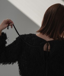 back ribbon shaggy blouse