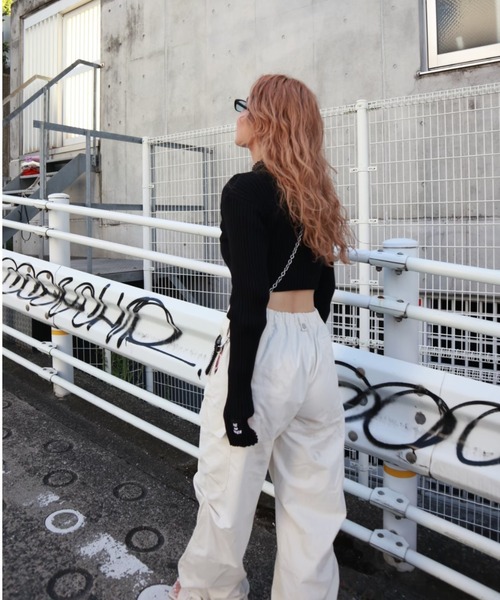 FIG&VIPER(フィグアンドバイパー)の「クロップドリブニットTOP(ニット/セーター・レディース・オレンジ/パープル/ホワイト/グレー/ブラック・FREE)」の20枚目の写真