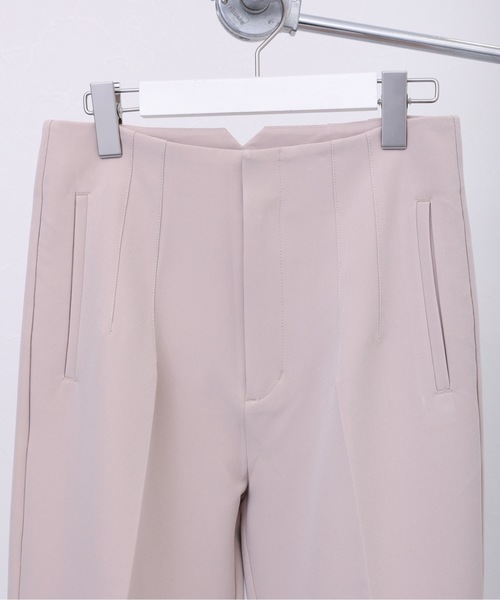 ap retro(アプレトロ)の「タックテーパードパンツ(その他パンツ・レディース・ブラック/ブラウン/アイボリー/グレイッシュベージュ/グレイッシュブルー・MEDIUM)」の19枚目の写真