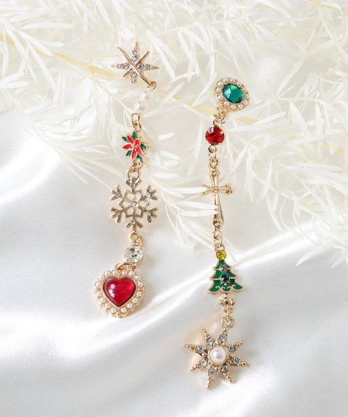 Three Four Time（ｽﾘｰﾌｫｰﾀｲﾑ）の「Christmasチャームイヤリング（イヤリング・レディース・その他・FREE）」の5枚目の写真