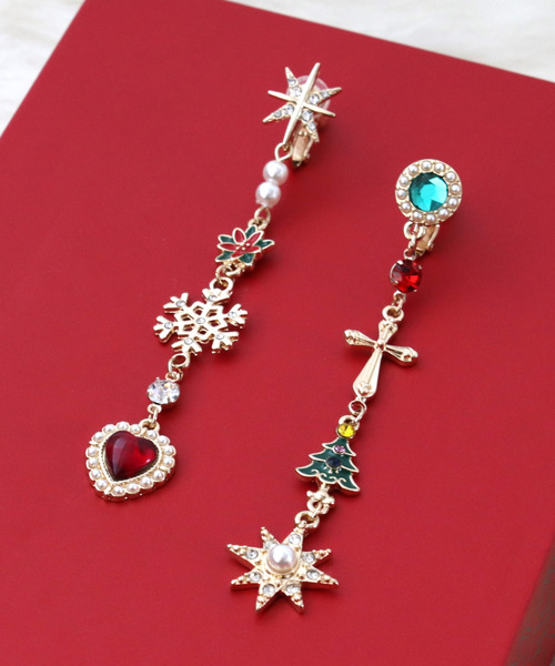 Three Four Time（ｽﾘｰﾌｫｰﾀｲﾑ）の「Christmasチャームイヤリング（イヤリング・レディース・その他・FREE）」の7枚目の写真