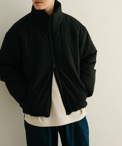 ITEMS URBANRESEARCH（アイテムズ アーバンリサーチ）の「スタンドカラー 中綿ブルゾン（ダウンジャケット/コート・メンズ・レッド系その他/チャコールグレー/ブラック・MEDIUM/LARGE）」の11枚目の写真