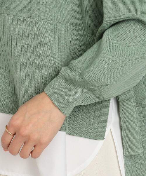 SHOO・LA・RUE（シューラルー）の「◆【洗える】サイドリボンが決め手！一枚でキマるレイヤード風（ニット/セーター・レディース・グリーン/ブラック/オフホワイト・00）」の14枚目の写真