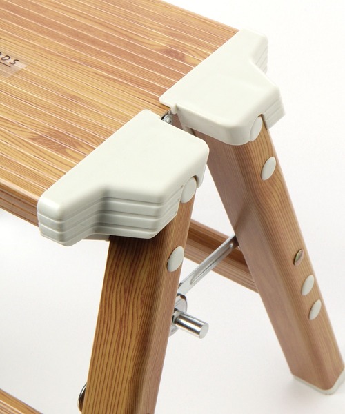 木目ステップ 1段《HOUSEHOLD GOODS》（家具）｜studio CLIP