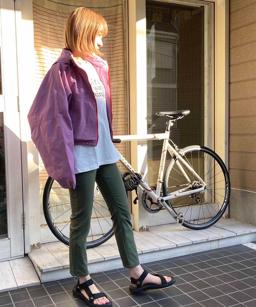 NANEA(ナネア)の「アンクル丈スリムパンツ(その他パンツ・レディース・グレイッシュブルー/カーキ/ブラック/ホワイト・X-SMALL/SMALL/LARGE/MEDIUM)」の11枚目の写真