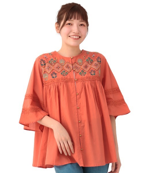 チチカカ(チチカカ)の「インディアンフラワー刺繍ブラウス(シャツ/ブラウス・レディース・オレンジ/ホワイト/ブラック・FREE)」の10枚目の写真