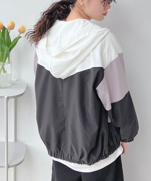 AS KNOW AS plus(アズノゥアズプラス)の「○配色切り替え マウンテンパーカー(マウンテンパーカー・レディース・ブラック系/グリーン系/ネイビー系・FREE)」の2枚目の写真