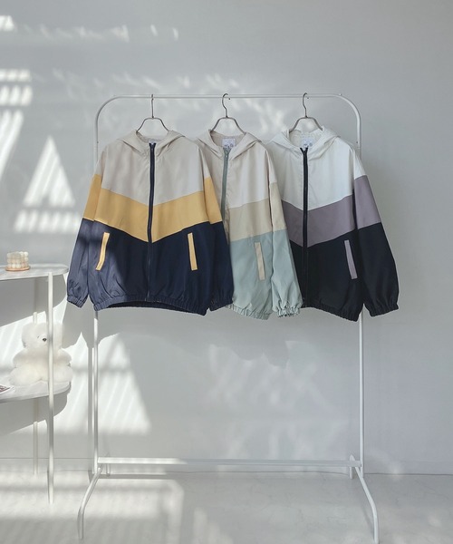 AS KNOW AS plus(アズノゥアズプラス)の「○配色切り替え マウンテンパーカー(マウンテンパーカー・レディース・ブラック系/グリーン系/ネイビー系・FREE)」の4枚目の写真