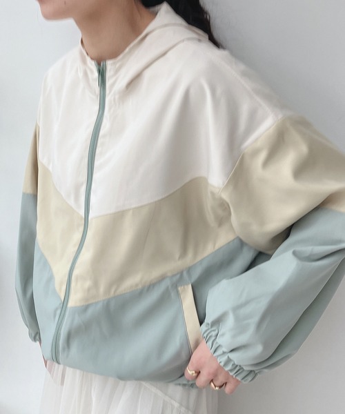 AS KNOW AS plus(アズノゥアズプラス)の「○配色切り替え マウンテンパーカー(マウンテンパーカー・レディース・ブラック系/グリーン系/ネイビー系・FREE)」の13枚目の写真