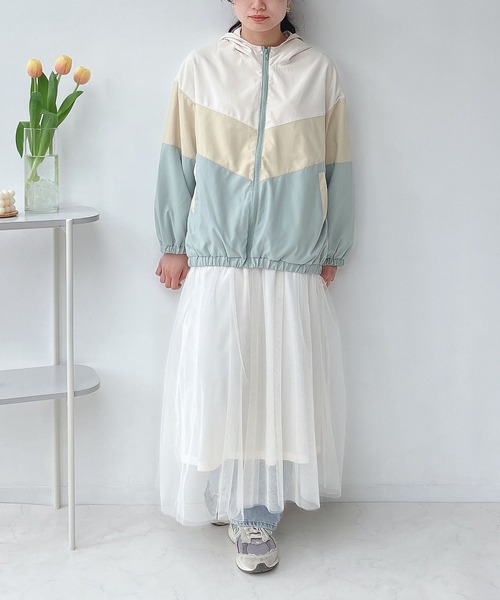 AS KNOW AS plus(アズノゥアズプラス)の「○配色切り替え マウンテンパーカー(マウンテンパーカー・レディース・ブラック系/グリーン系/ネイビー系・FREE)」の18枚目の写真