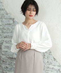 TRUDEA | パール使いVネックブラウス(シャツ/ブラウス)
