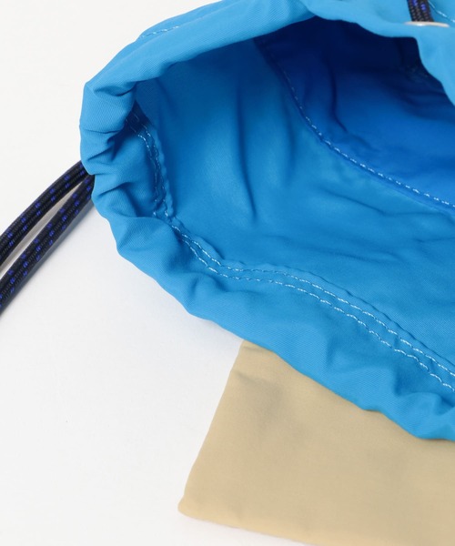 KBF（ケイビーエフ）の「CASSELINI　ナイロンハンディショルダー（ショルダーバッグ・レディース・ベージュ/ブラック/ブルー・ONE）」の21枚目の写真