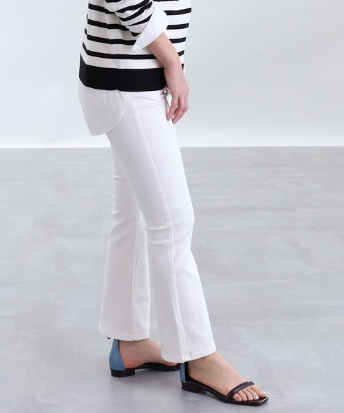 INDIVI（インディヴィ）の「◆【トレンド/洗える】ハイストレッチ セミフレアデニムパンツ（デニムパンツ・レディース・ホワイト系/ブルー/ネイビー・03/05/12/13/15 /17/19/34/36/38/40/42）」の15枚目の写真