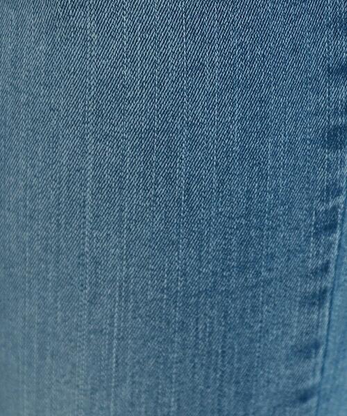 INDIVI（インディヴィ）の「◆【トレンド/洗える】ハイストレッチ セミフレアデニムパンツ（デニムパンツ・レディース・ホワイト系/ブルー/ネイビー・03/05/12/13/15 /17/19/34/36/38/40/42）」の6枚目の写真
