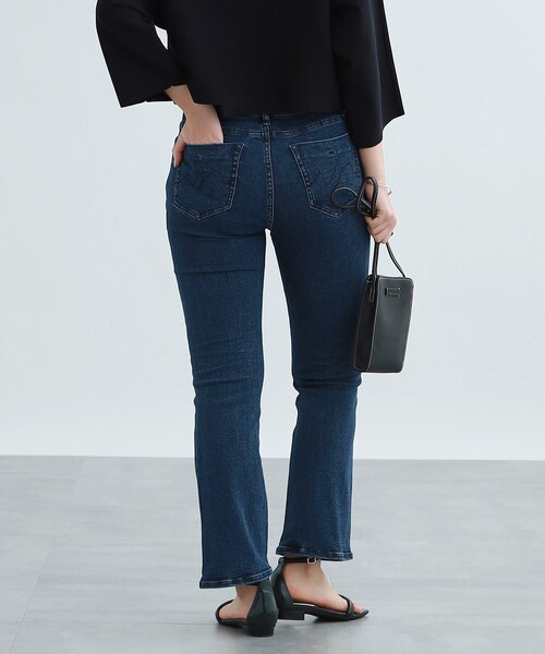 INDIVI（インディヴィ）の「◆【トレンド/洗える】ハイストレッチ セミフレアデニムパンツ（デニムパンツ・レディース・ホワイト系/ブルー/ネイビー・03/05/12/13/15 /17/19/34/36/38/40/42）」の19枚目の写真