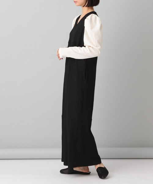 e/rm（イーアールエム）の「【e/rm】テクスチャーパフVネックドレス（ワンピース・レディース・ネイビー/グリーン系その他4/ブラック系その他2/ブラウン/ダークネイビー/グレー系その他5/グリーン系その他3・FREE）」の16枚目の写真