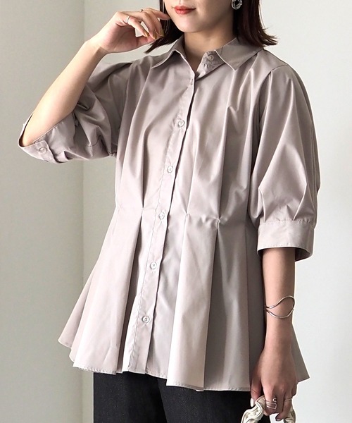 Riberry（リベリー）の「ウエストタックシャツ（シャツ/ブラウス・レディース・サックスブルー/グレイッシュベージュ/ブラック/オフホワイト・MEDIUM）」の19枚目の写真