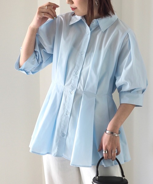 Riberry（リベリー）の「ウエストタックシャツ（シャツ/ブラウス・レディース・サックスブルー/グレイッシュベージュ/ブラック/オフホワイト・MEDIUM）」の13枚目の写真