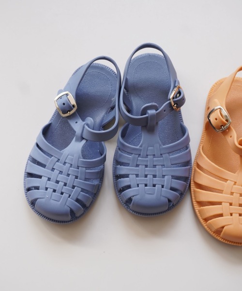 Bambin(ボンバン)の「【 Bambin / ボンバン 】 ニュアンスカラー キッズ グルカサンダル(サンダル・キッズ・ブルー/オレンジ/ブラック/ライトピンク・17/18/16/15 )」の8枚目の写真