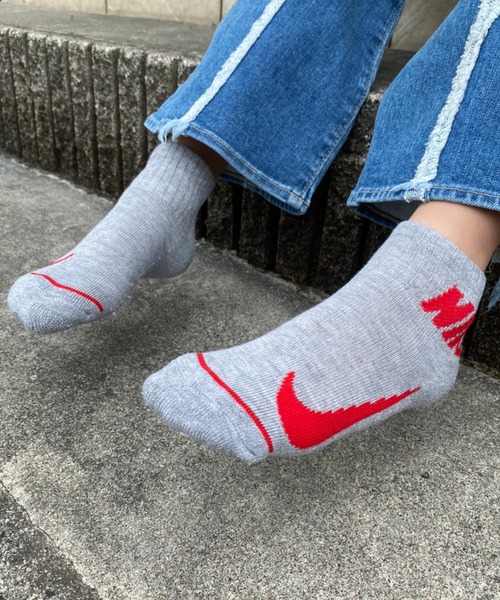 NIKE（ナイキ）の「NIKE/ナイキ SIMPLE SWOOSH HBR ANKLE 3P 靴下（ソックス/靴下・キッズ・その他1/その他2・17-21cm）」の15枚目の写真