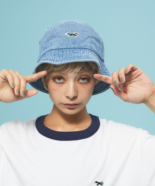 ABAHOUSE（アバハウス）の「【PENNEY'S】ペニーズ キツネ/ペニーズ フォックス/THE FOX ワンポイントワッペン バケットハット/デニムハット（ハット・メンズ・ブラック/ベージュ/インディゴブルー/スミクロ/ネイビー/ライトブルー/ホワイト・フリー）」の6枚目の写真