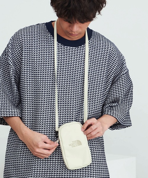 THE NORTH FACE(ザノースフェイス)の「『THE NORTH FACE/ザノースフェイス』THE NORTH FACE SIMPLE MINI BAG(ボディバッグ/ウエストポーチ・メンズ・ブラック/グリーン/クリーム/チェック・ONE SIZE)」の2枚目の写真