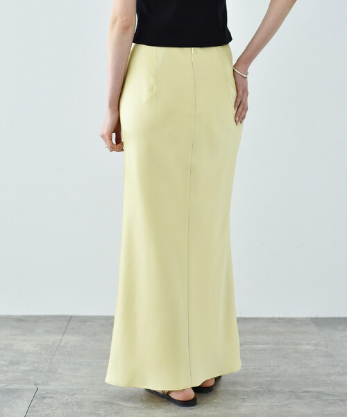 Sequinned midi skirt（マキシ・ロングスカート） | CODE A（コード